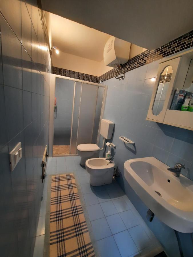 Casa Vacanze Illiria A Roca Vecchia Vicinissima Al Mare ภายนอก รูปภาพ